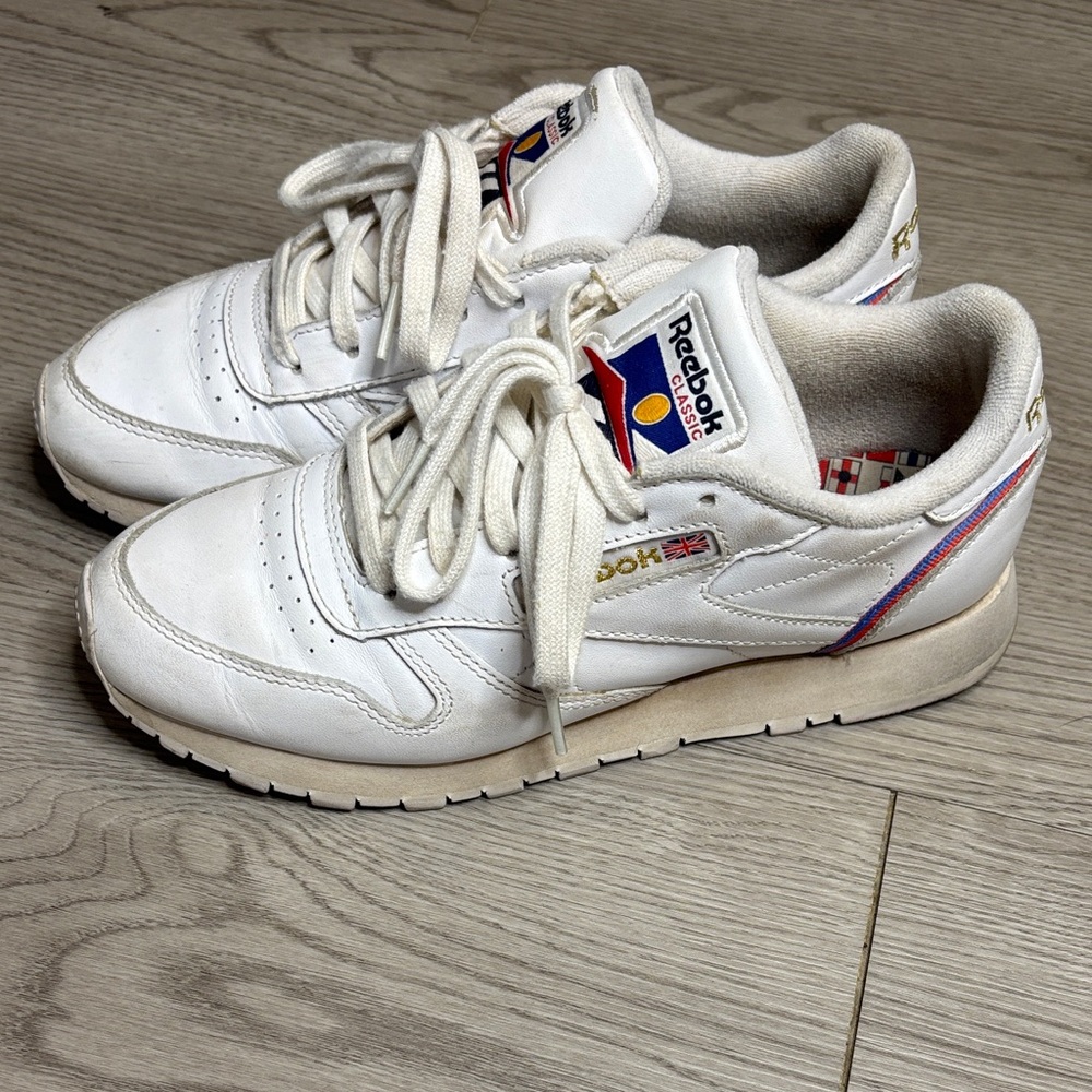 Reebok classics womansWhite Leather Sneakers with Red & Blue Accents